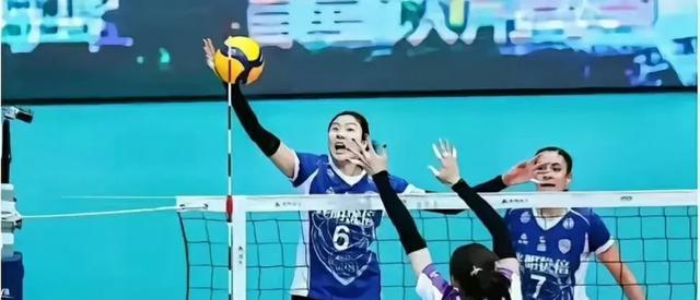 两位小将退, 开始为八月, msn