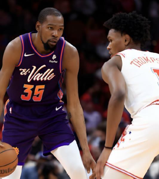 毕竟去年夏, 出局