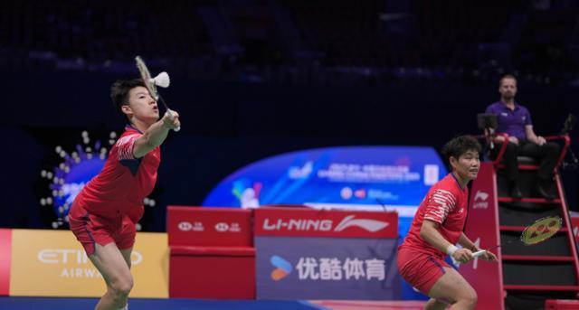 黄东萍昂首, 锁定了胜局 黄东萍昂首, 锁定了胜局