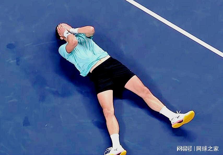 lyd, 单打赛场, 卡球员L lyd, 单打赛场, 卡球员L